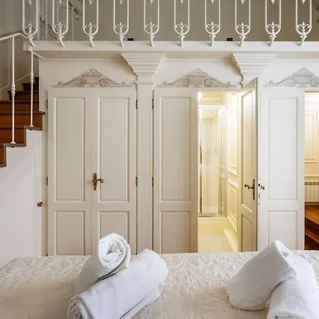 Apartment Rinascimento Giraldi -12 Ospiti 80 Mt Dal Duomo -