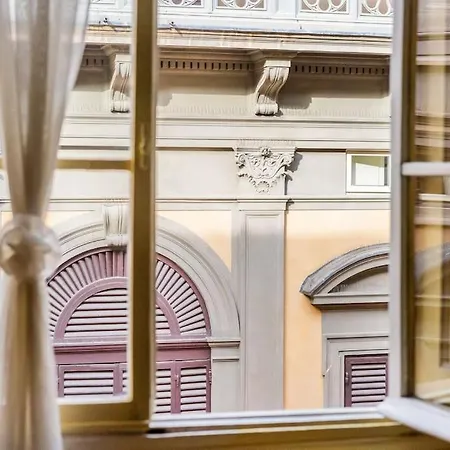 Apartament Rinascimento Giraldi -12 Ospiti 80 Mt Dal Duomo - *