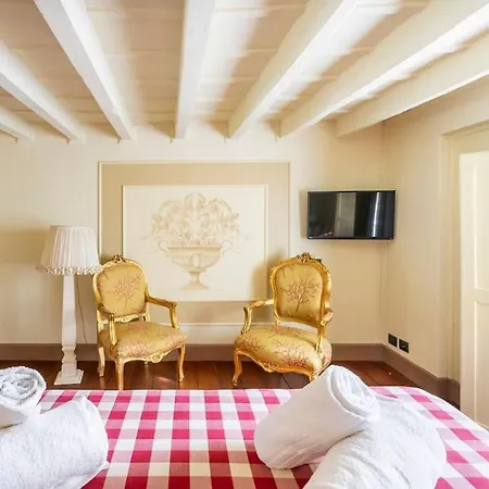 Rinascimento Giraldi -12 Ospiti 80 Mt Dal Duomo - Apartament